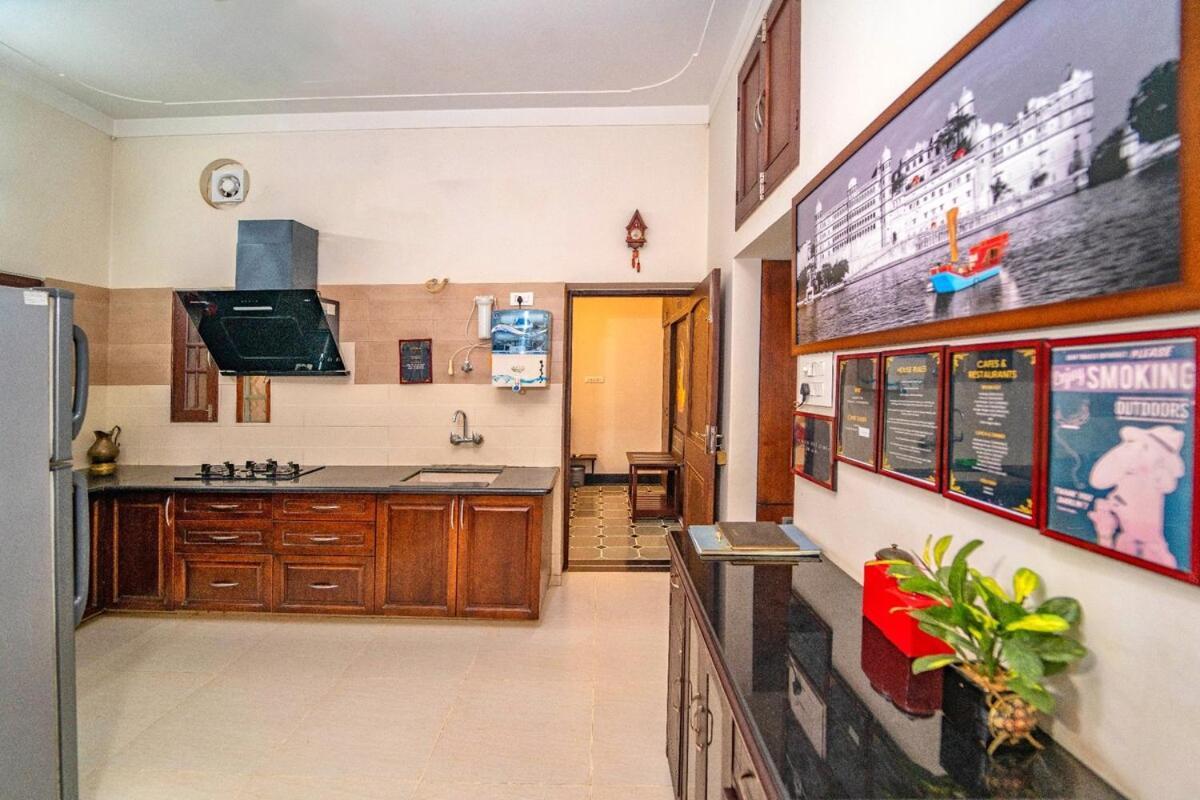 Santosh Villa - The House Of Antiques And Art Udaipur Luaran gambar