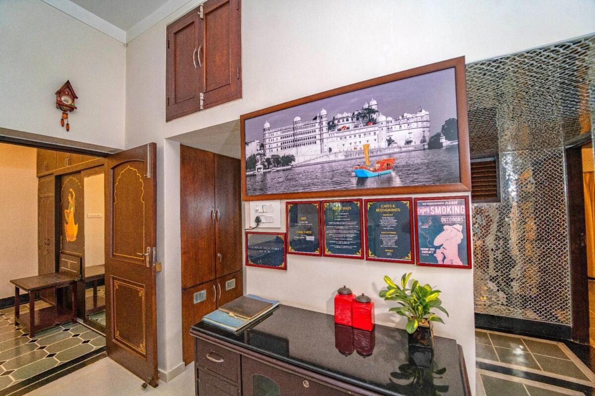 Santosh Villa - The House Of Antiques And Art Udaipur Luaran gambar